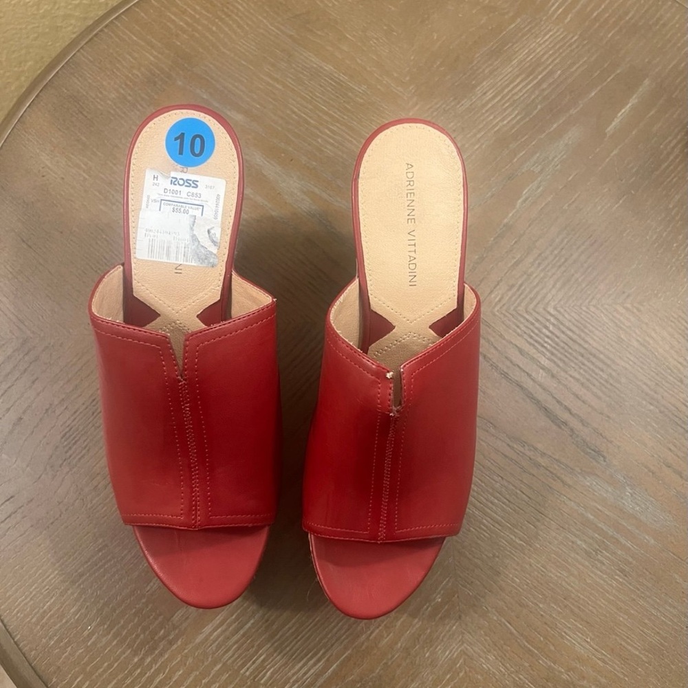 ❤️Adrienne Vittadini Red Leather Wedge Sandals - Picture 2 of 5